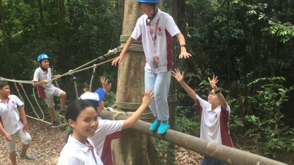 students-conquering-their-fear-during-week-without-walls-trip